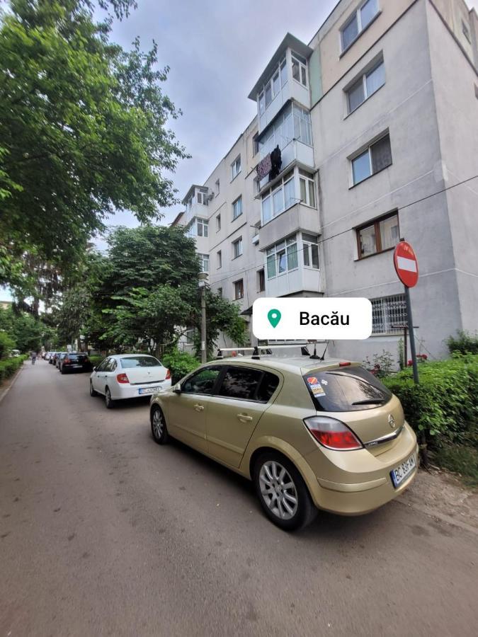 Christal Apartment Bacău Buitenkant foto