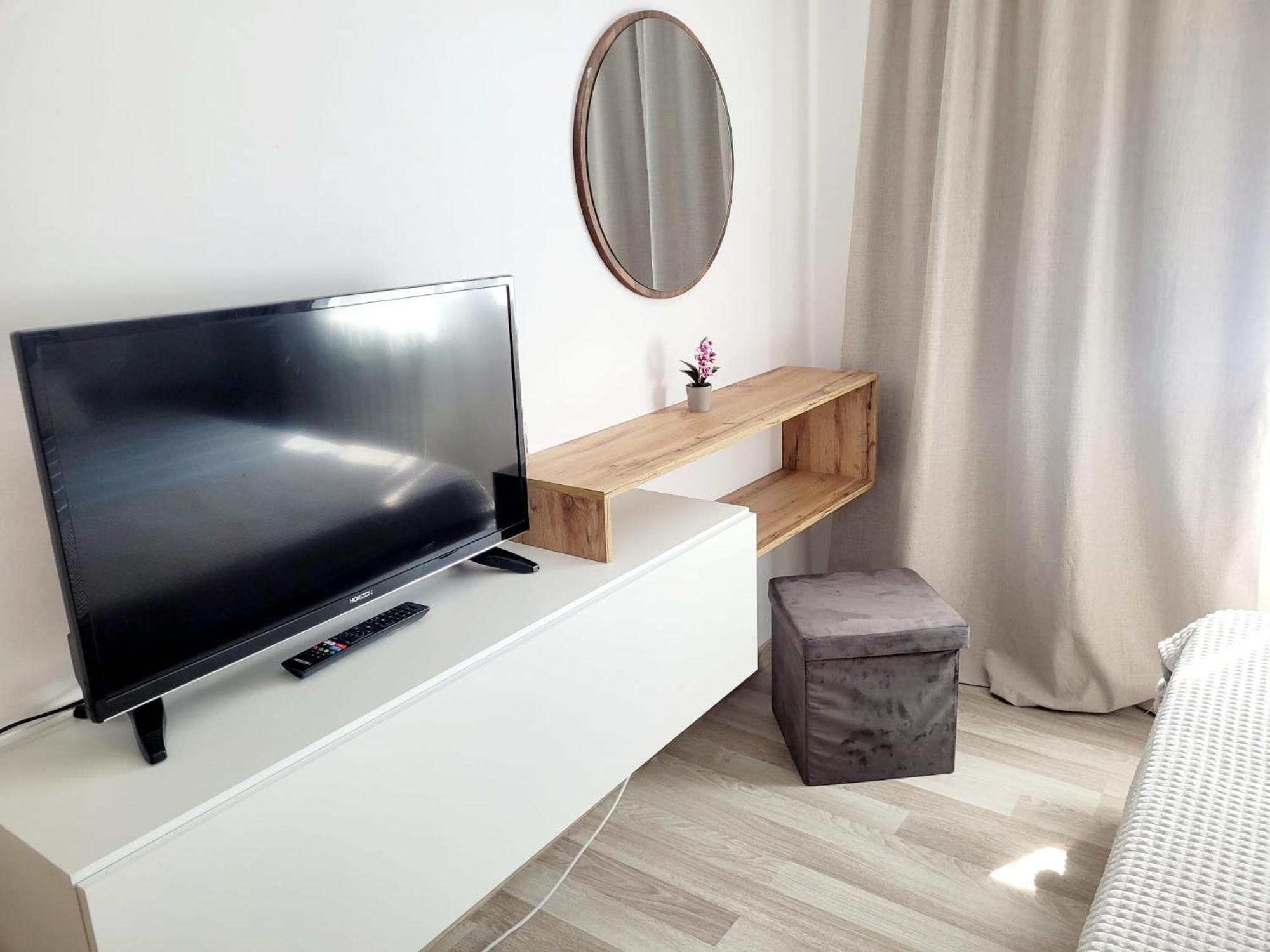 Christal Apartment Bacău Buitenkant foto