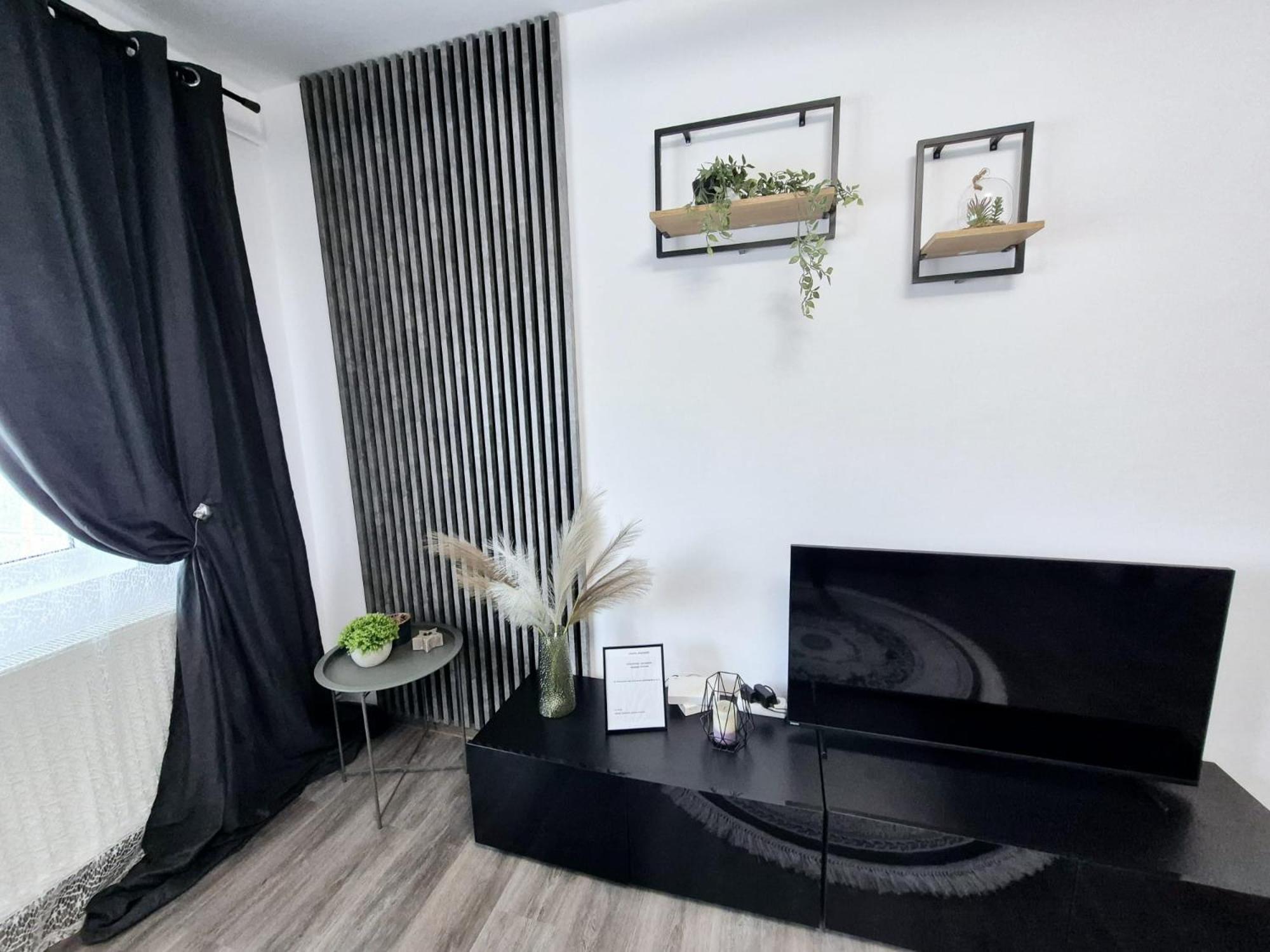 Christal Apartment Bacău Buitenkant foto
